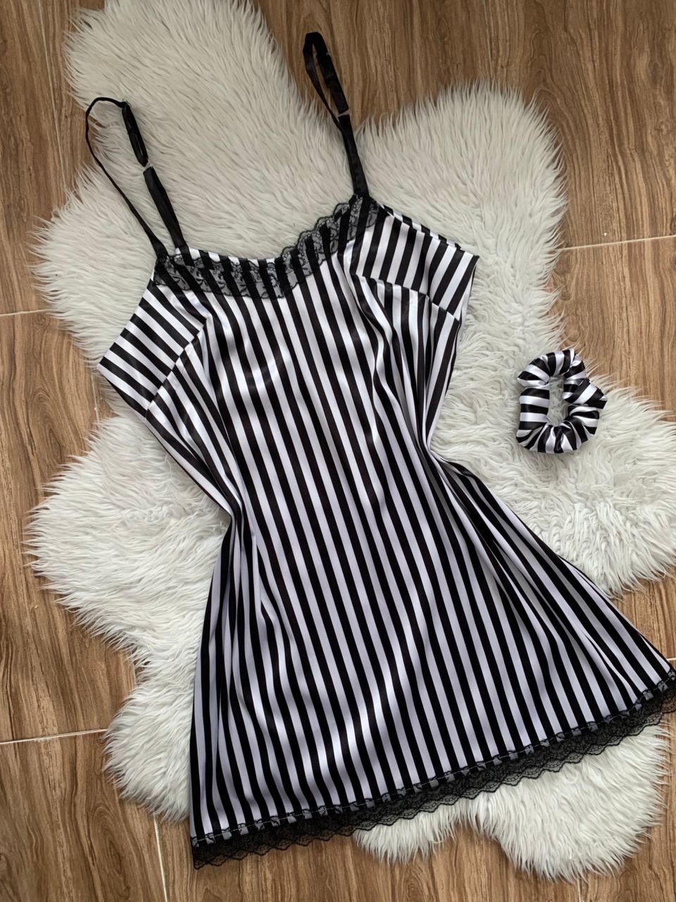 پیراهن خواب زنانه ساتن نرم و لطیف