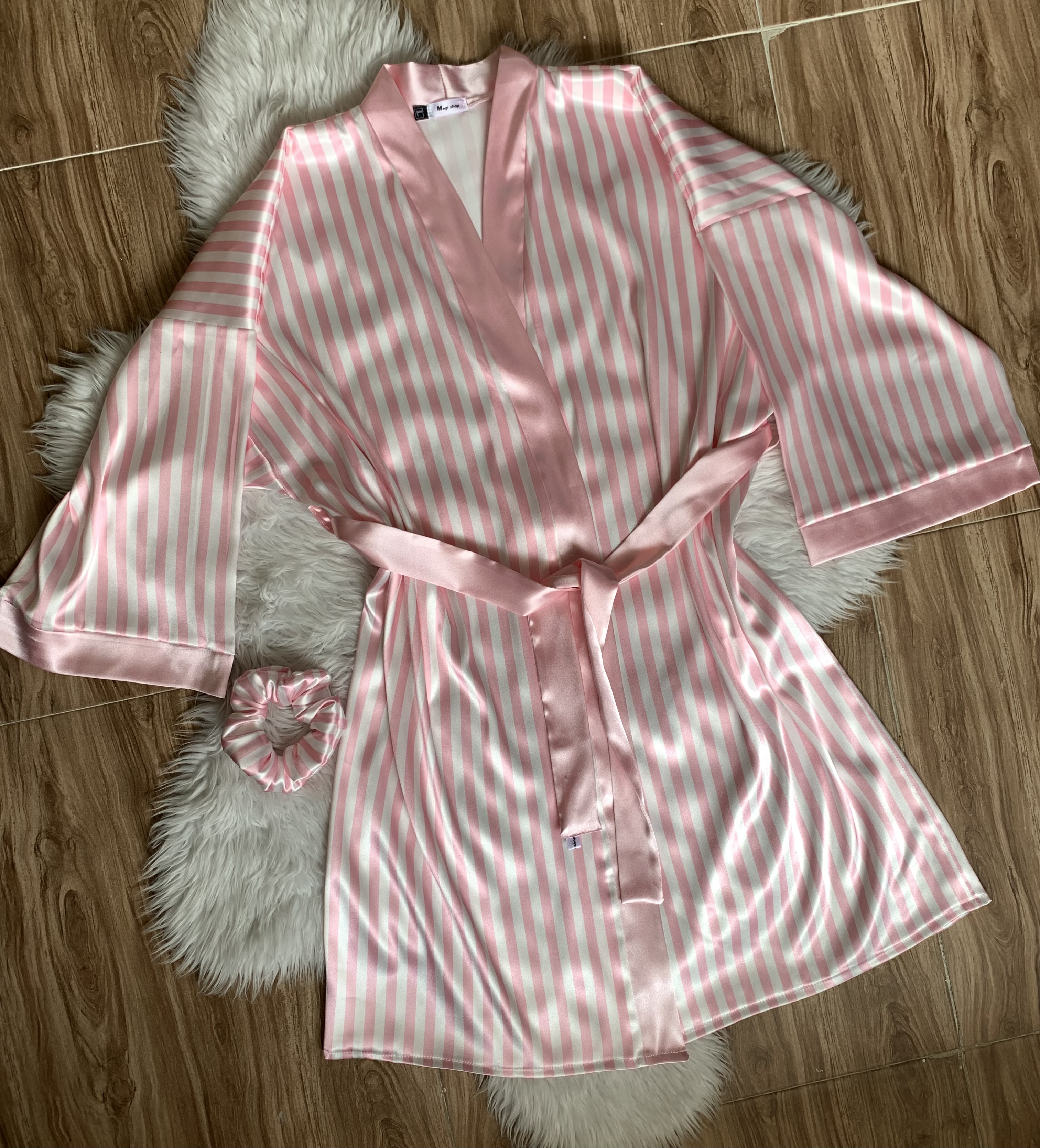 روبدوشامبر زنانه ساتن ویکتوریا صورتی